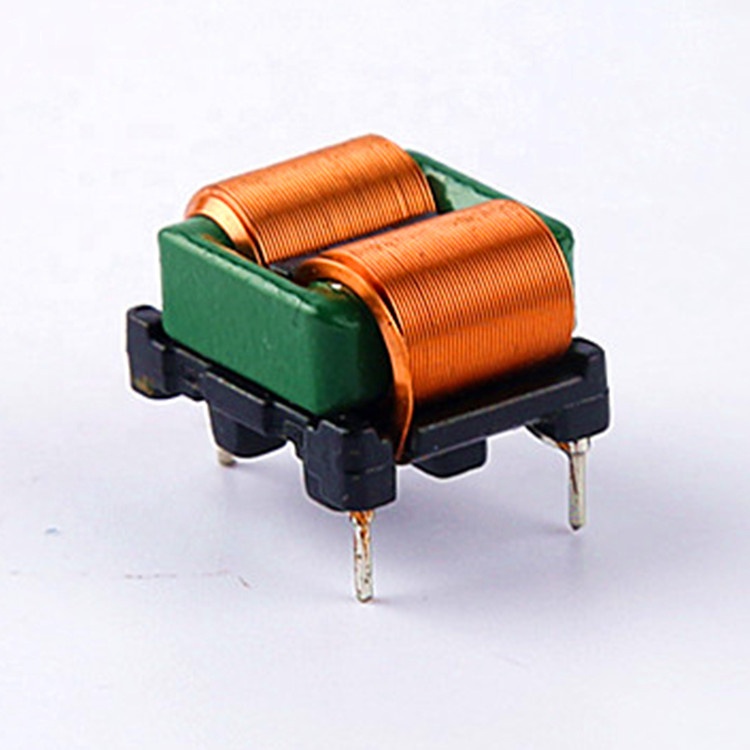 PCB 使用自動(dòng)銅線(xiàn)卷取共模扼流圈